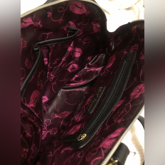 Betsy Johnson Crossbody - Picture 8 of 11